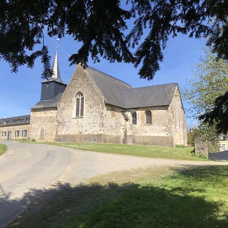 Gite Bonaty Villa Soulge-sur-Ouette Bagian luar foto