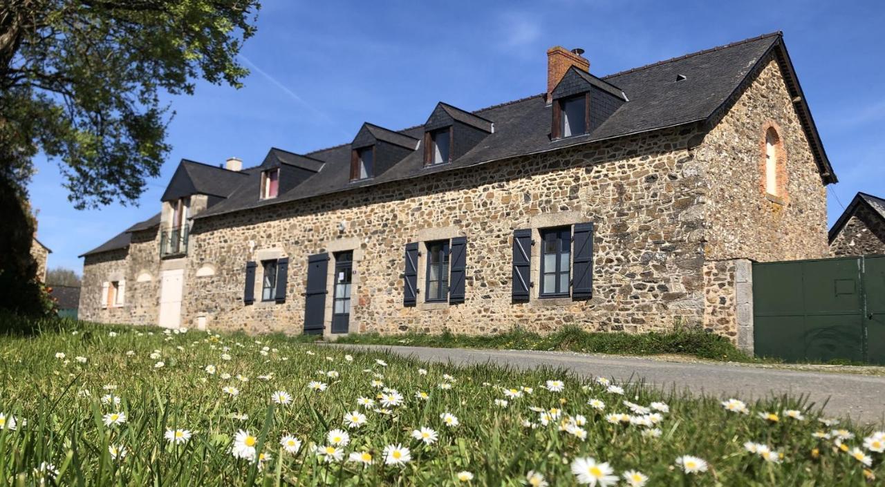 Gite Bonaty Villa Soulge-sur-Ouette Bagian luar foto